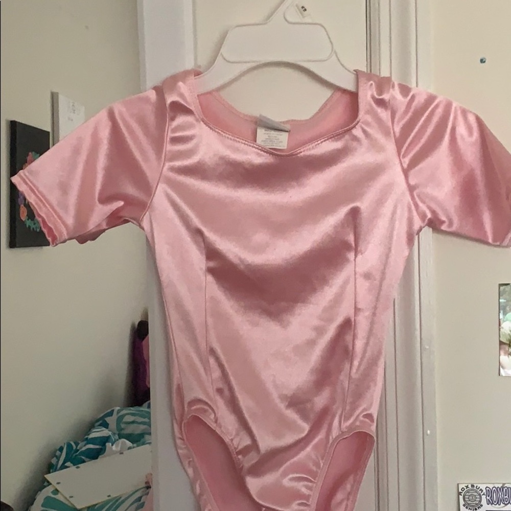 Kids pink short sleeve leotard